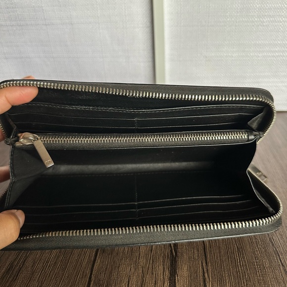 Christian Dior Smooth Leather Full Zip Around Large Wallet, Black, EUC - Picture 5 of 11